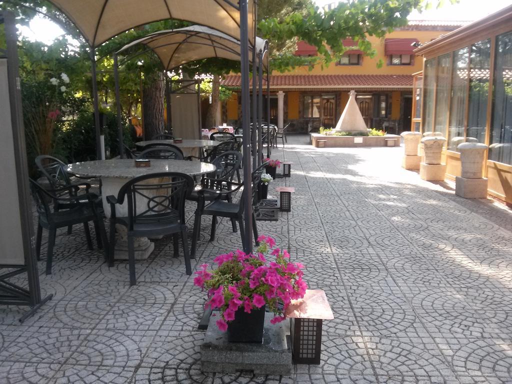 阿卡斯 伊希斯旅馆酒店 外观 照片